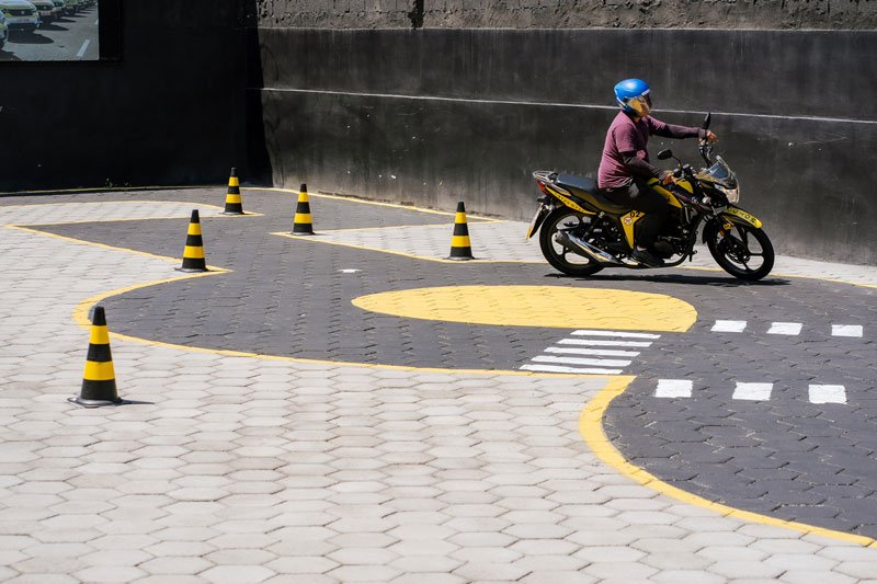 Auto Escola Futura - Pista de Moto CFC Auto Escola Futura - Pista de Moto CFC